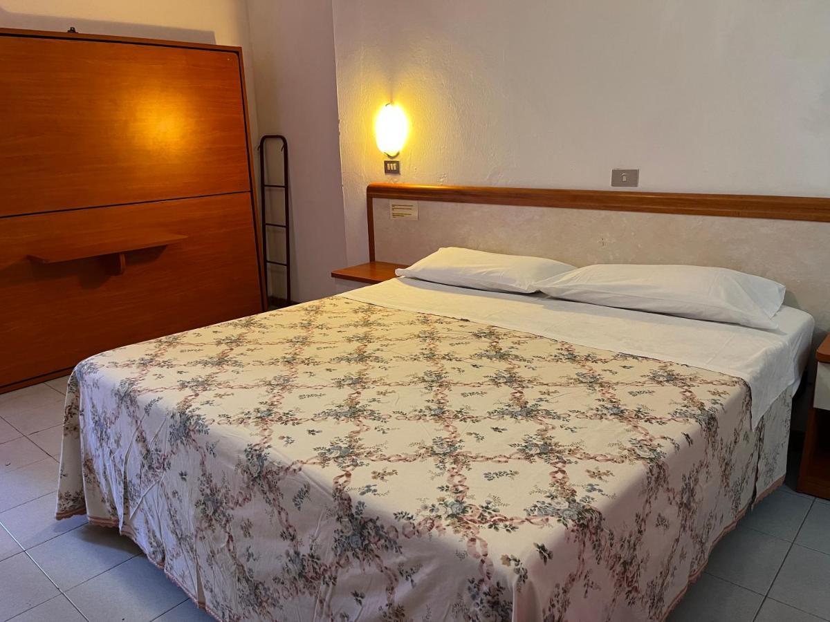Hotel Zucconi Montecatini Terme Exterior foto